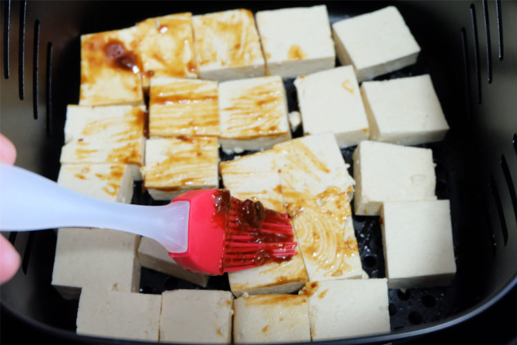 酱香炸豆腐步骤2