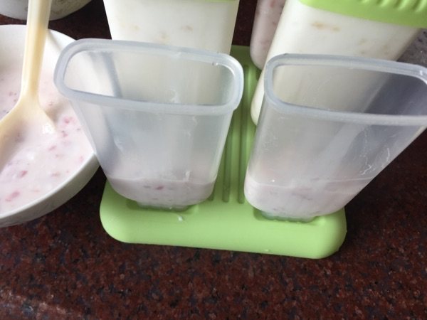 三色果味酸奶冰棒步骤4