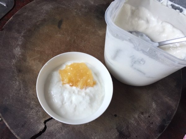 柠檬蜜凤梨果酱酸奶冰步骤4