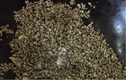 炒蚬肉步骤4