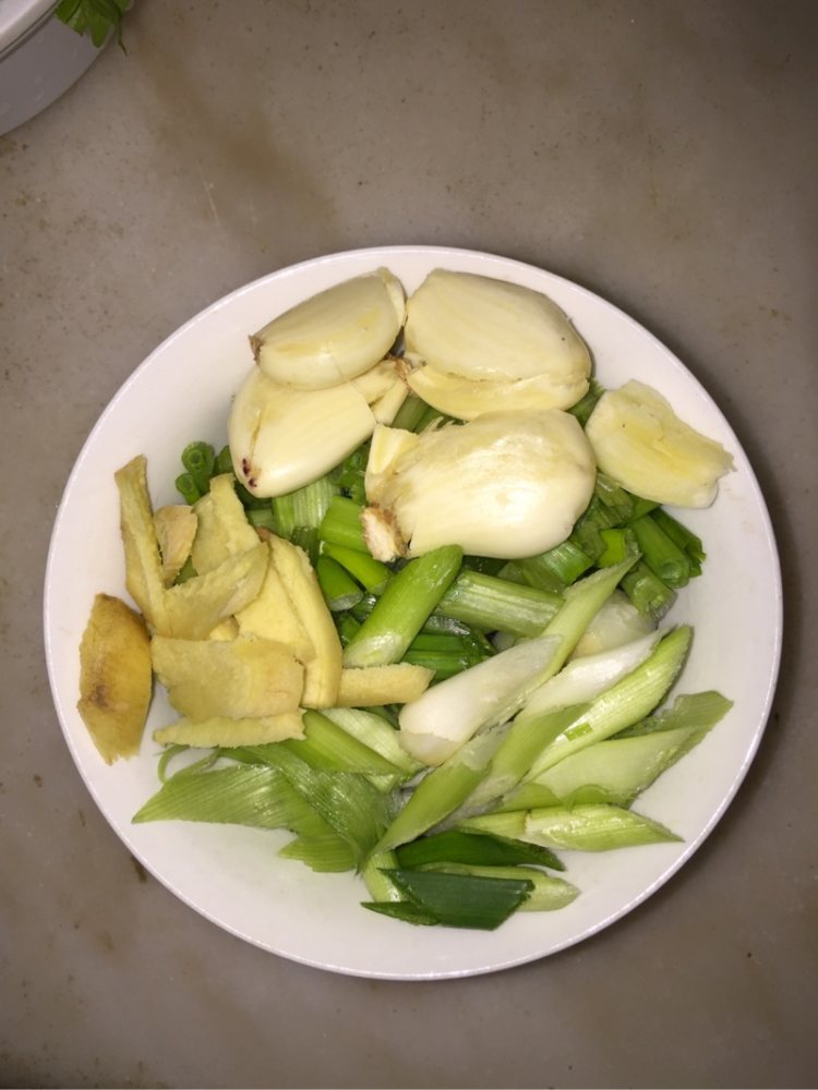 炒蚬肉步骤2