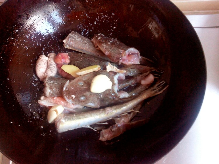 豆浆炖箭头鱼#新鲜从步骤3