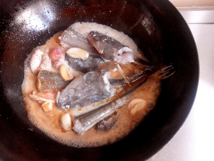 豆浆炖箭头鱼#新鲜从步骤6