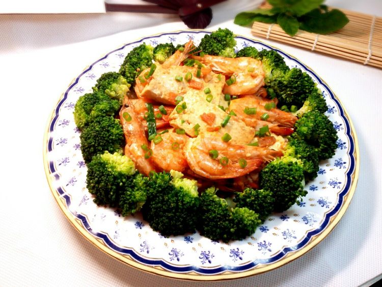 对虾烧豆腐步骤8