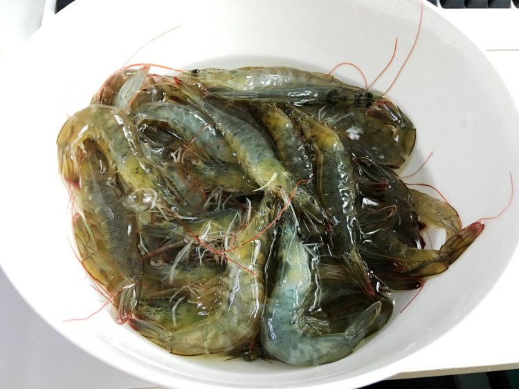 健康水煮虾步骤1