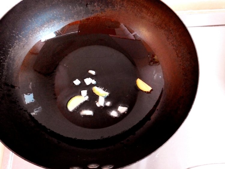 家炖大头宝步骤2