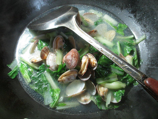 小白菜花蛤汤步骤9