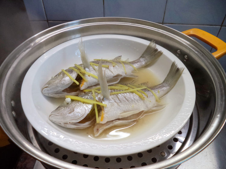 葱油蒸鲈鱼#新鲜从这步骤6