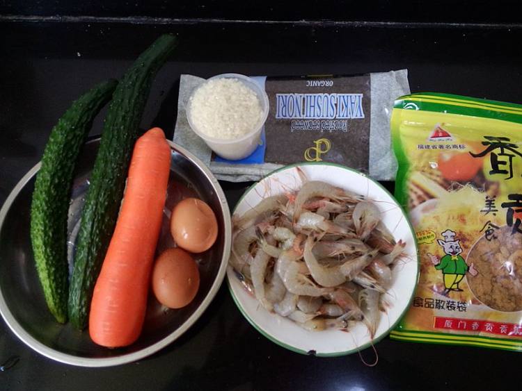 鲜虾肉松寿司步骤1