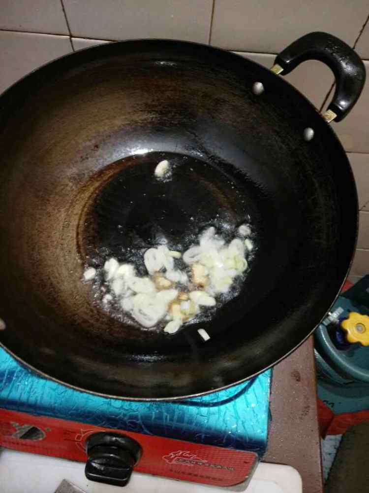 清炒基围虾步骤3