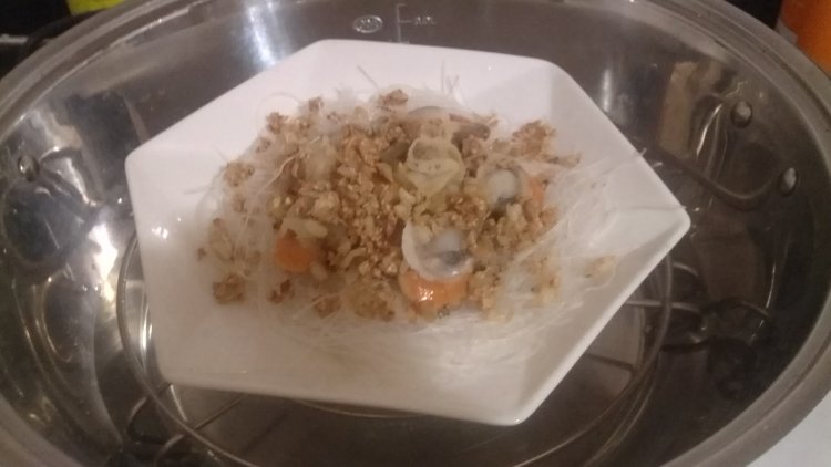 黄金蒜海鲜蒸粉丝#多步骤7