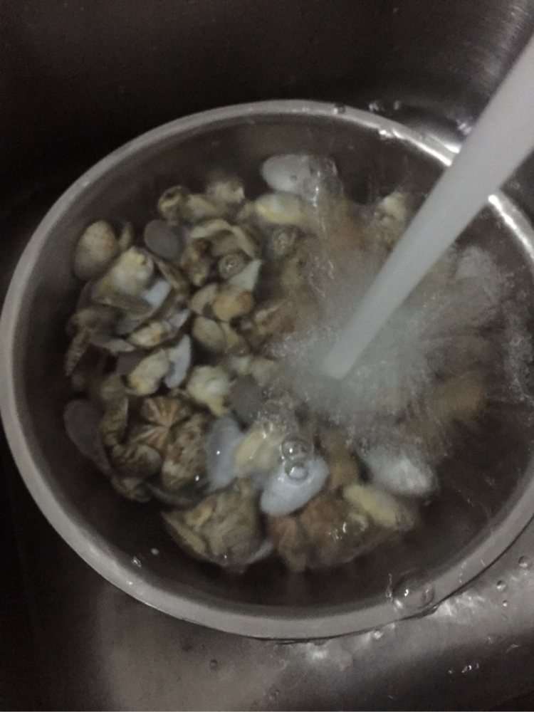 香辣花甲步骤1