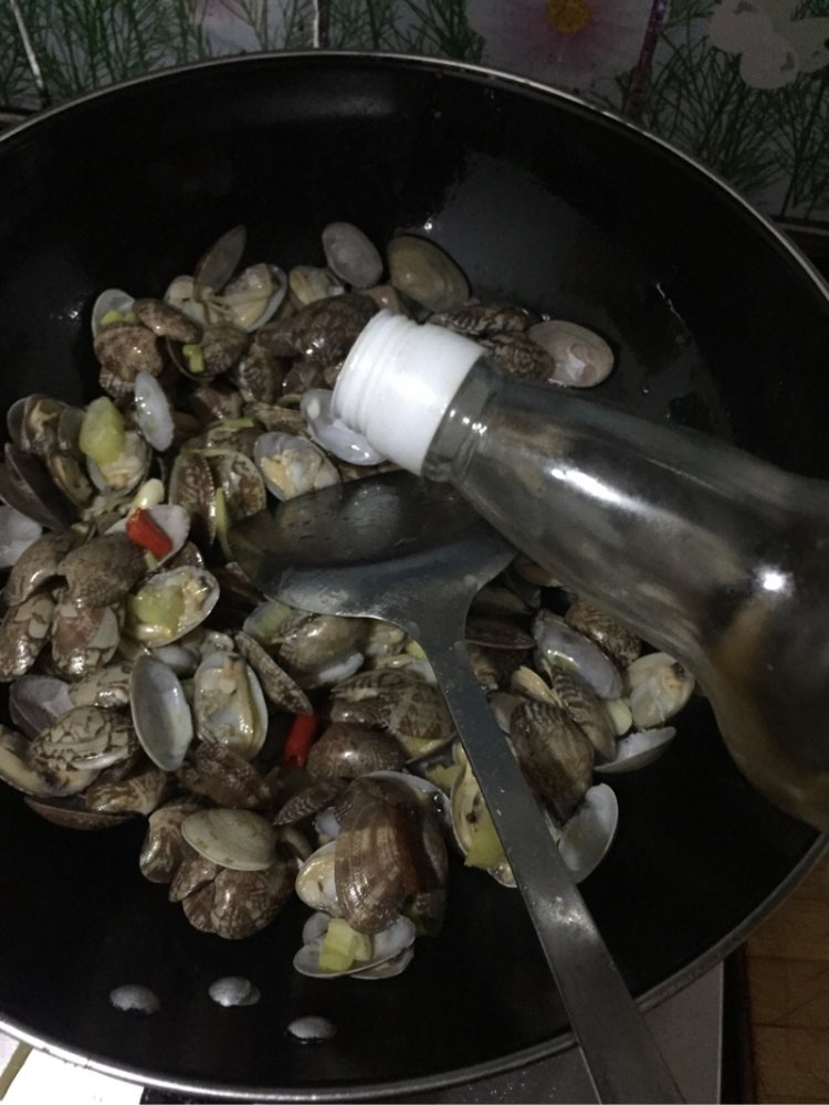 香辣花甲步骤7