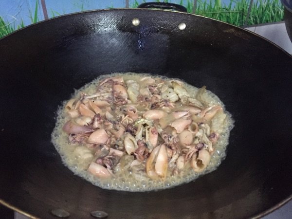 小鱿鱼干炒肉丝步骤12