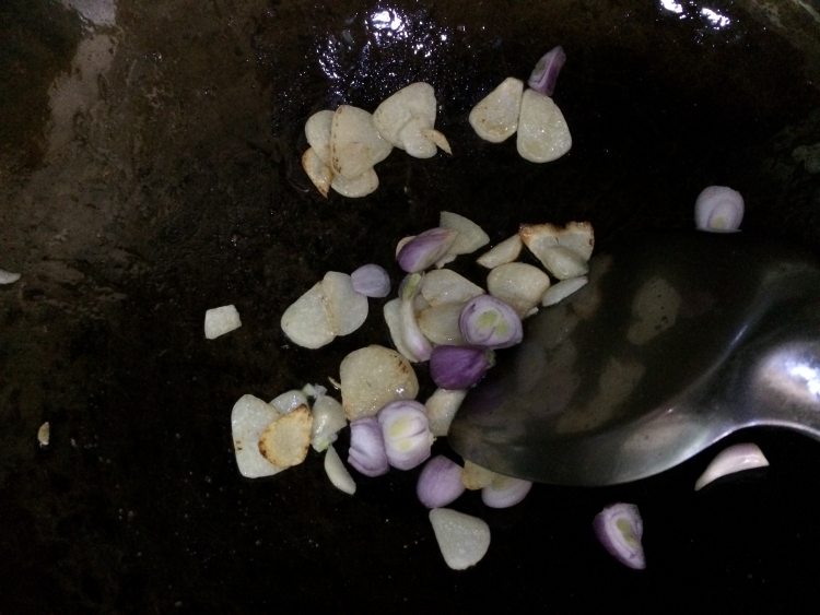 干煎蒜香芥兰带子步骤12