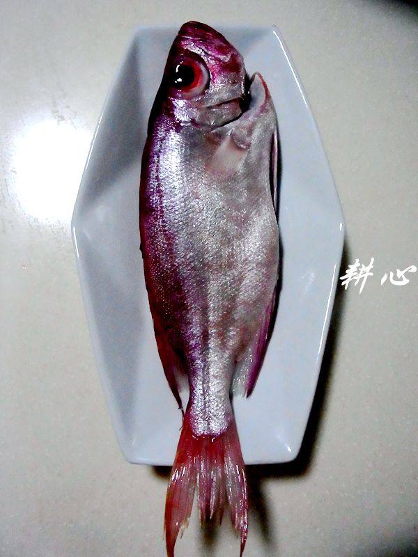 潮汕红目鳞鱼饭步骤1