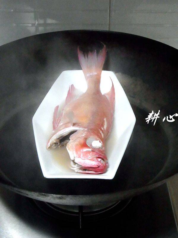 潮汕红目鳞鱼饭步骤4