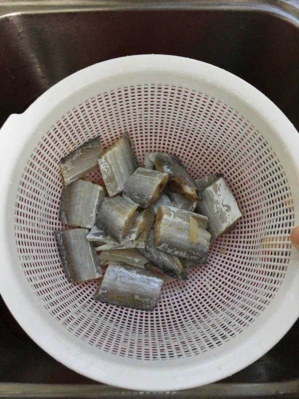 孜然香煎带鱼步骤1