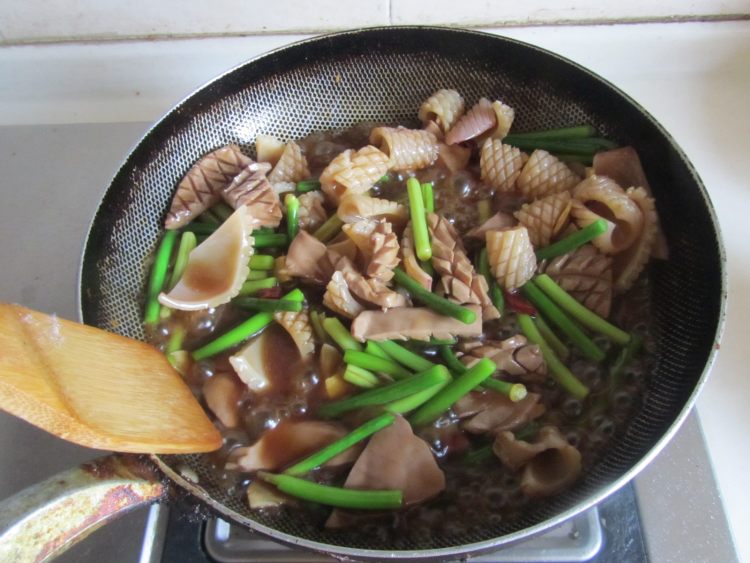鱿鱼爆腰花步骤9