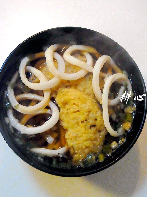 炸虾鱿鱼圈乌冬汤面步骤8