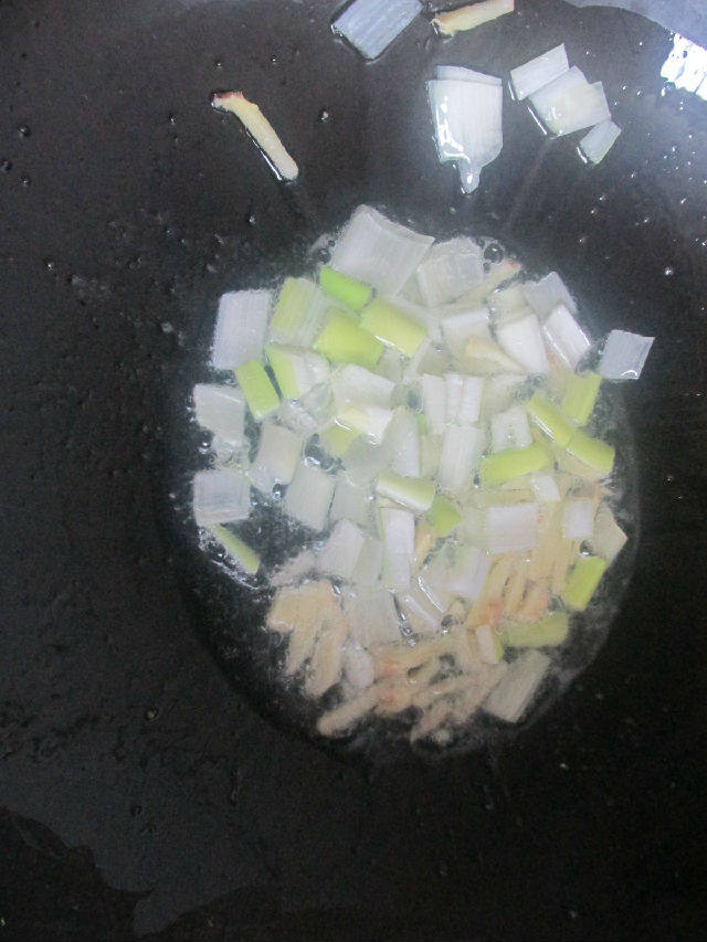 虾仁豆腐步骤7