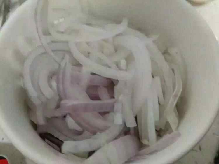 洋葱鱿鱼步骤2
