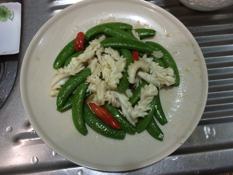 甜豆炒鱿鱼步骤11