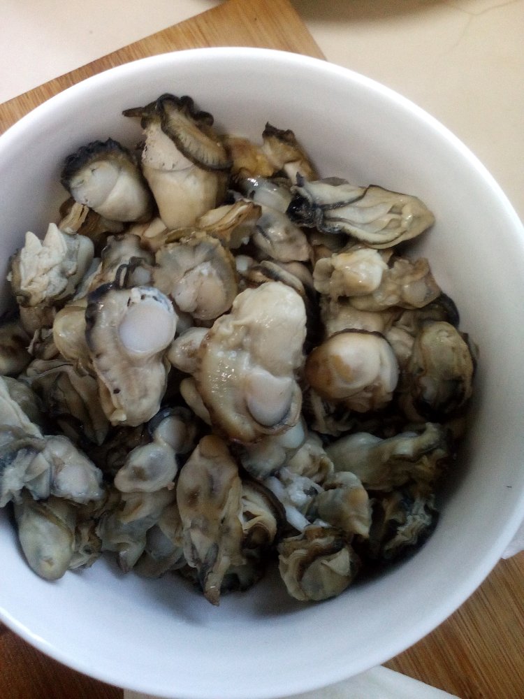 白菜海蛎子肉炖豆腐步骤4