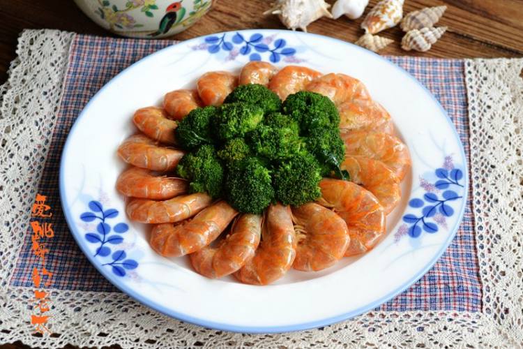 西兰花蒸虾干步骤9