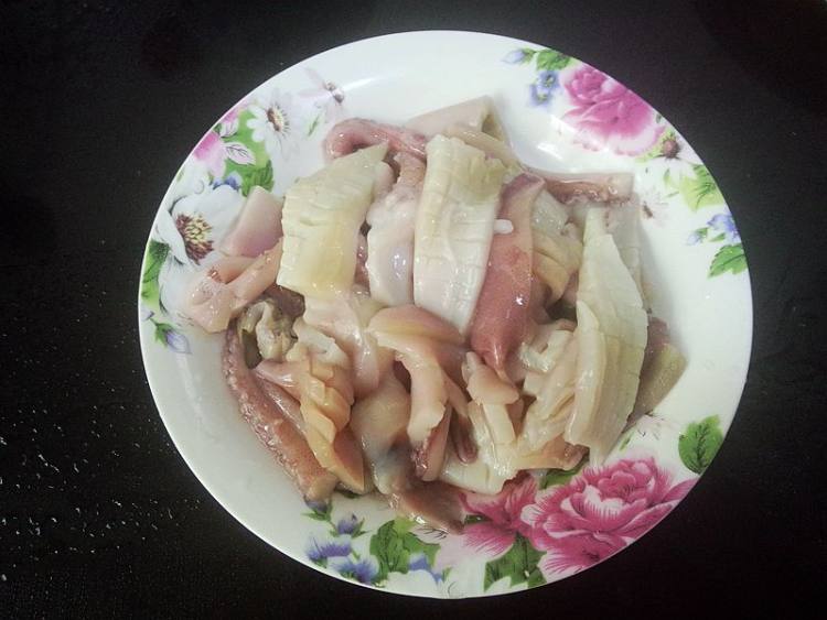 茄汁鱿鱼卷步骤2