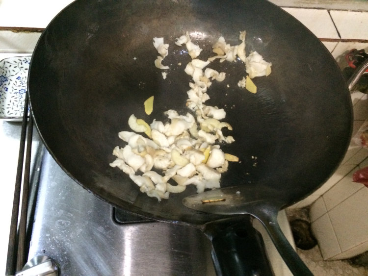 荷兰豆炒鲍片步骤11
