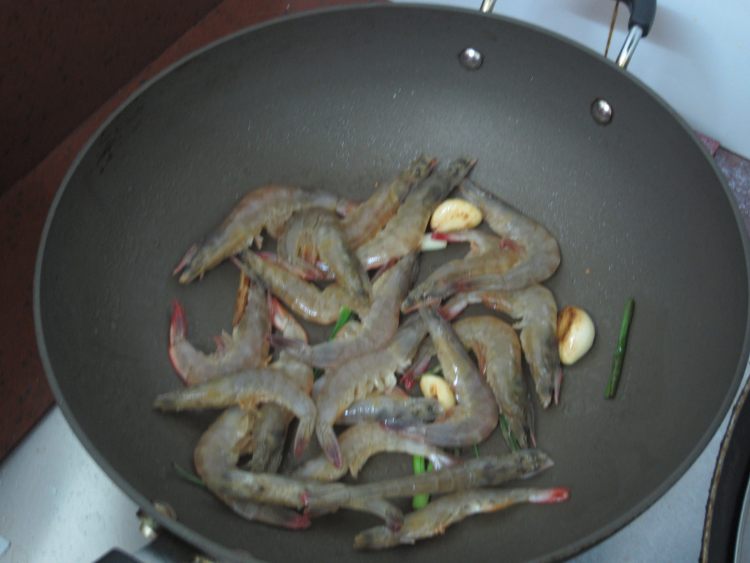 豉油王鲜味虾步骤9