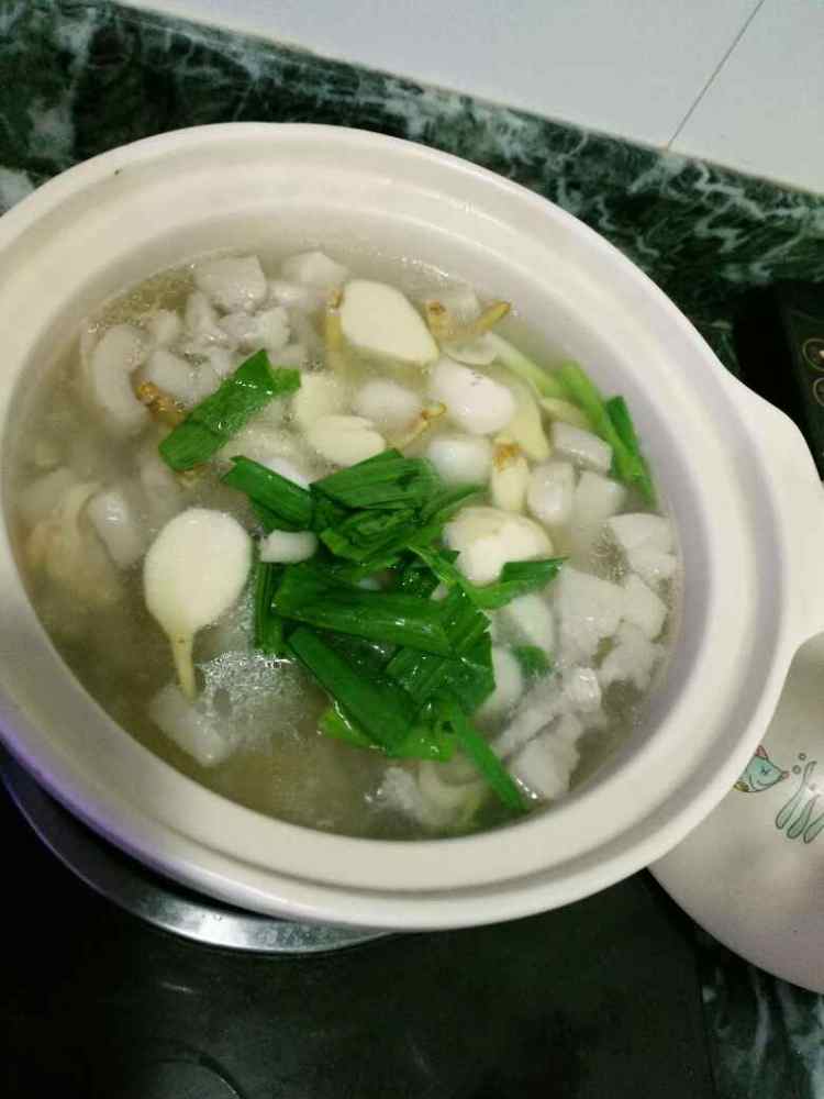 海虾干茨菰汤步骤5