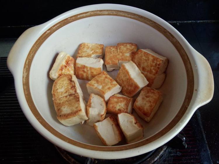 鲳鱼炖豆腐步骤7