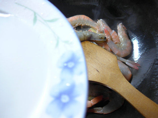 沙茶酱鲜虾步骤5