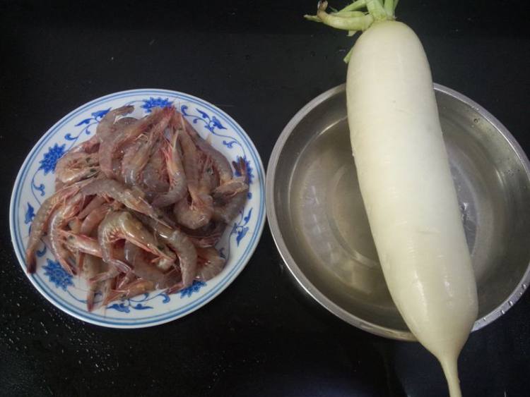 海虾萝卜丝煲步骤1