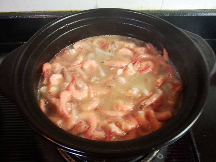 海虾萝卜丝煲步骤8