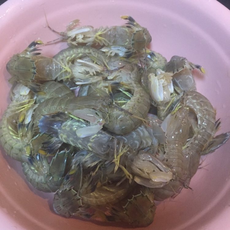 椒盐虾菇步骤1