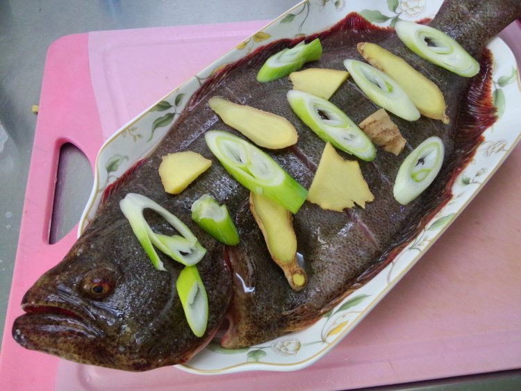 清蒸牙鲆鱼步骤5
