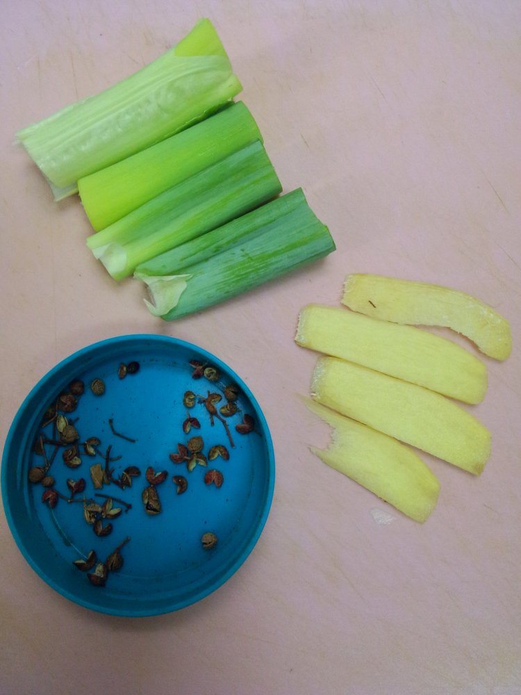 家常白灼虾步骤3