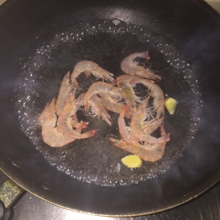 海鲜米线步骤6