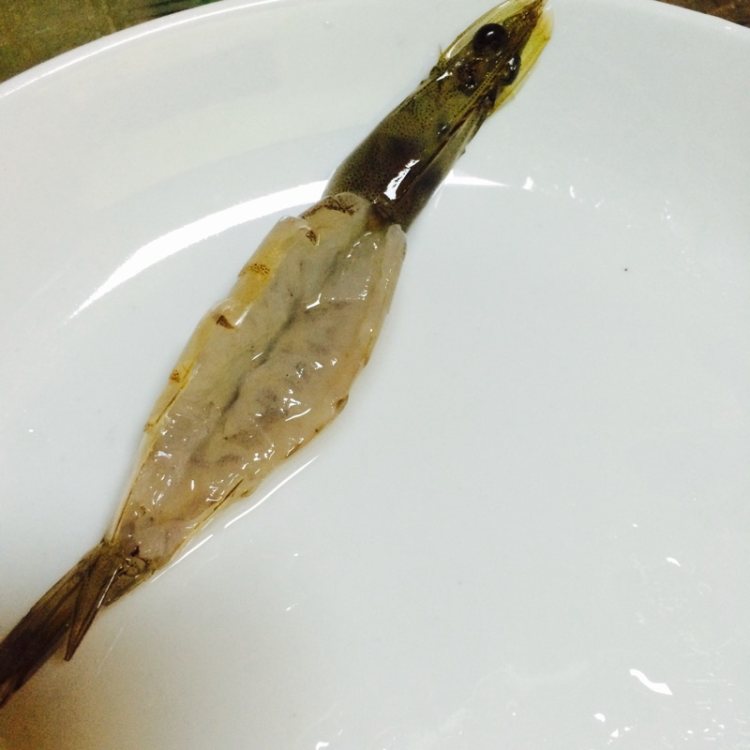 芝士蒜蓉焗大虾步骤4
