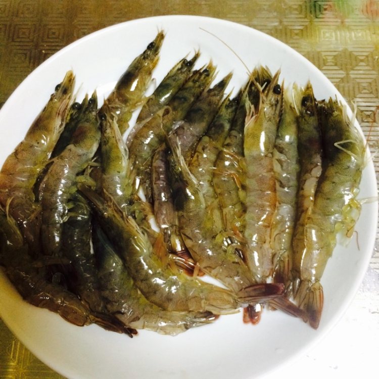 芝士蒜蓉焗大虾步骤5