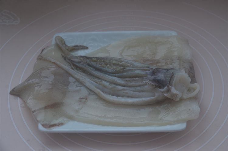 电饼铛烤鱿鱼步骤1
