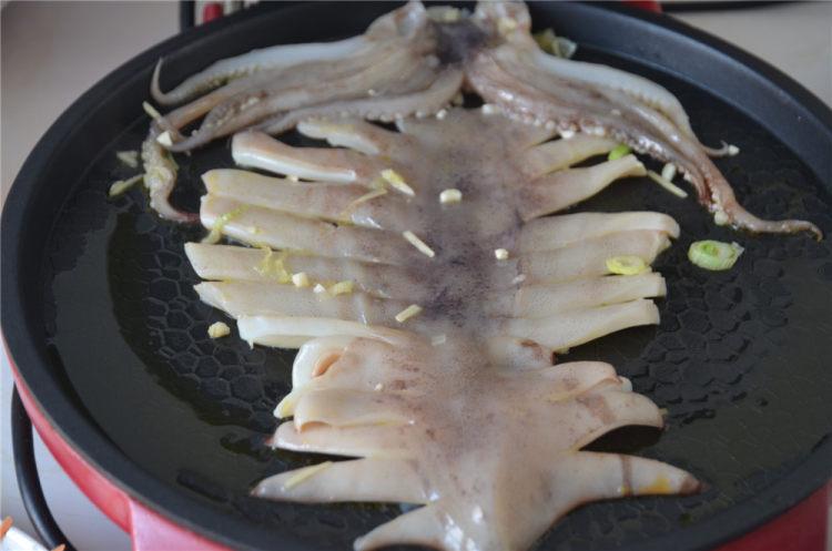电饼铛烤鱿鱼步骤7