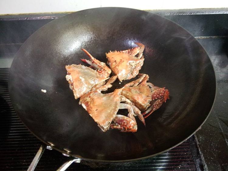 干锅杂蔬肓蟹步骤8