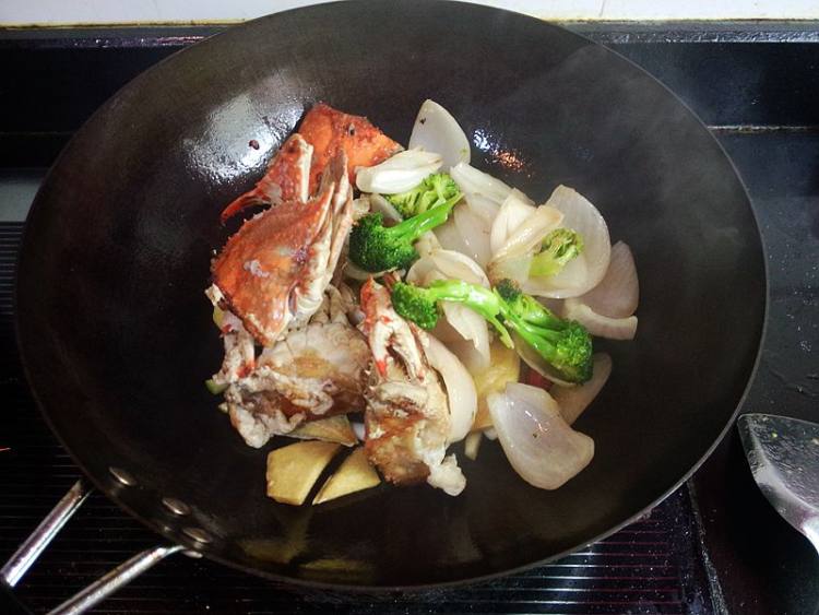 干锅杂蔬肓蟹步骤11