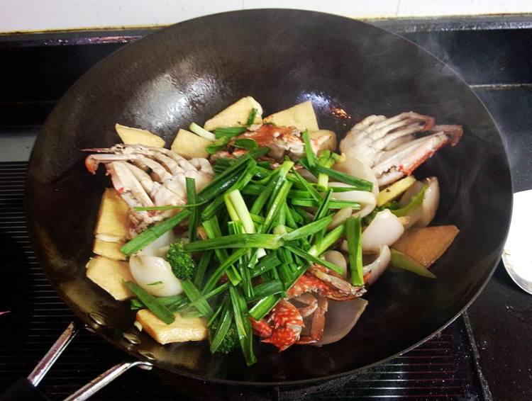 干锅杂蔬肓蟹步骤13