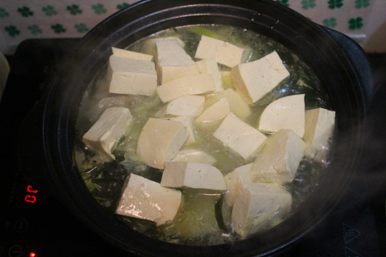 排骨海鲜豆腐汤步骤8