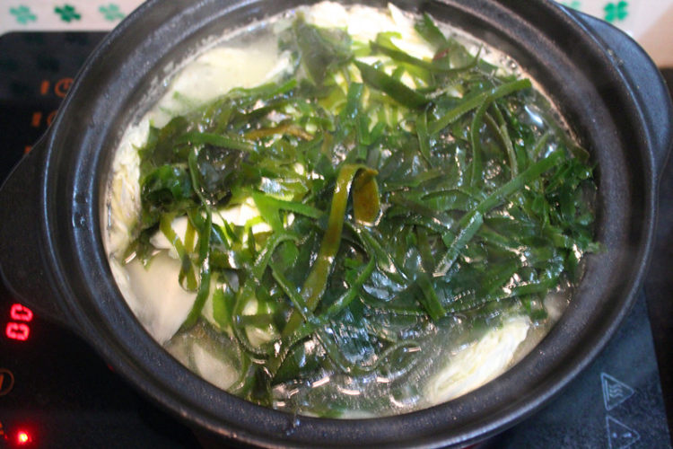 排骨海鲜豆腐汤步骤7